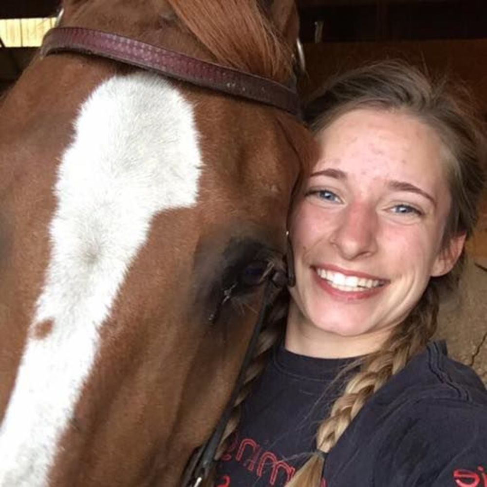 Meet your Posher, Claire